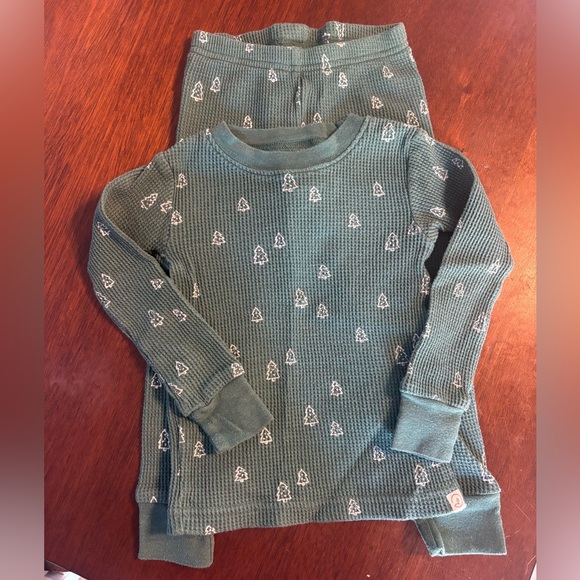 Little planet by carters- Green Tree - Picture 1 of 4